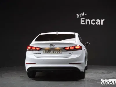 2018 Hyundai AVANTE 1.6 GDI Smart, фото 4, лот 10524936