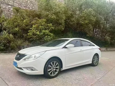 2011 Hyundai Sonata 2.0L Auto Premium Edition, фото 1, лот 10373084