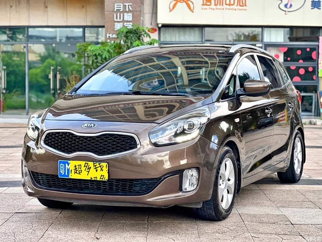 2013 Kia Carens 2.0L 7-Seat Auto Standard China IV, фото 1, лот 10625217