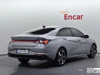 2021 Hyundai AVANTE Inspiration, фото 2, лот 10933119