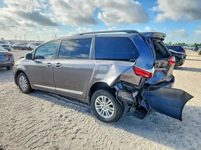 2017 TOYOTA SIENNA XLE 8-PASSENGER, фото 2, лот 10531455
