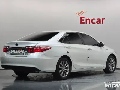 2017 Toyota Camry Hybrid XLE, фото 2, лот 10222229