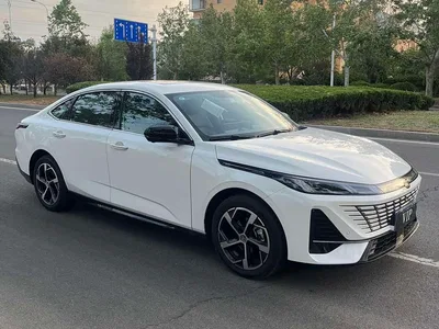 2025 Changan Eado Model Year Facelift 1.5T 500Bar Premium Edition, фото 3, лот 10250515