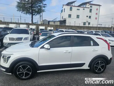 2025 Kia Niro Prestige, фото 4, лот 10115461