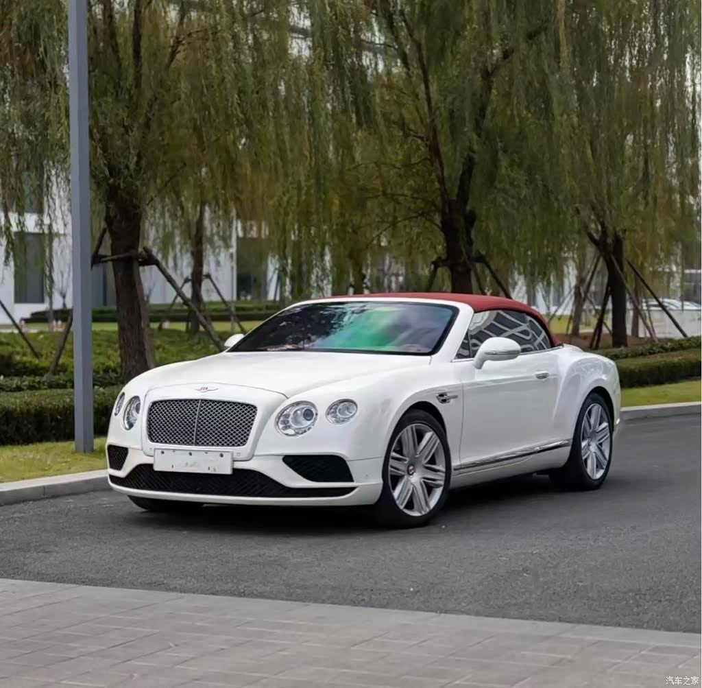 2017 Bentley Continental 4.0T GT V8 Convertible, фото 1, лот 10480975