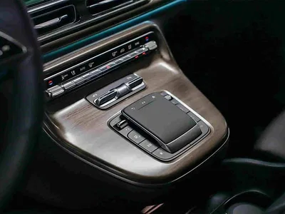2024 Mercedes-Benz V-Class V 300 L Long Wheelbase Luxury Edition, фото 4, лот 10255849