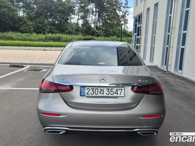 2023 Mercedes-Benz E-Class E220d 4MATIC Exclusive, фото 4, лот 10522846