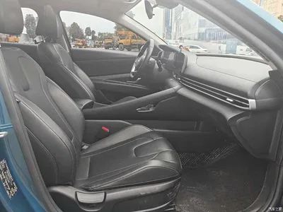 2022 Hyundai Elantra 1.5L CVT LUX Premium Edition, фото 4, лот 10373710