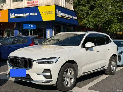 2022 Volvo XC60 B5 AWD R-Design, фото 1, лот 11570404