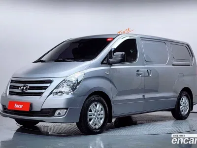 2017 Hyundai Starex 3-Seater VAN, фото 1, лот 11478320