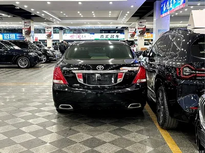 2010 Toyota Crown 2.5L Royal Leather Sunroof Navigation, фото 3, лот 10324765
