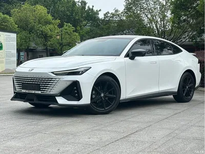 2023 Changan UNI-V 1.5T Luxury Edition, фото 1, лот 10246018