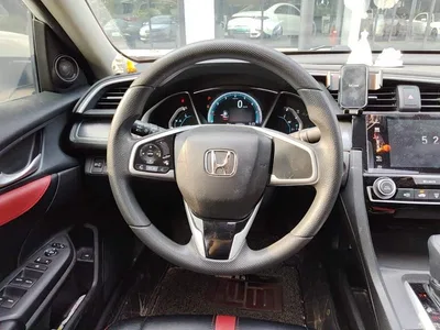 2016 Honda Civic 220TURBO CVT Luxury Edition, фото 3, лот 10440316