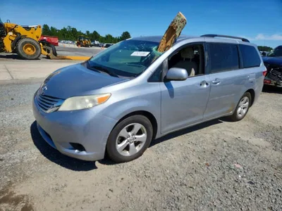 2016 TOYOTA SIENNA LE, фото 1, лот 10506233