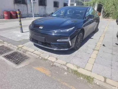 2025 Geely Galaxy Galaxy Xingyao 8 130km EM-i Premium Edition, фото 2, лот 10835663