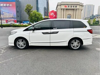 2016 Honda Elysion 2.4L Fashion Edition, фото 2, лот 11451102