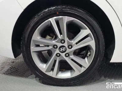 2016 Hyundai AVANTE 1.6 GDI Premium, фото 4, лот 10528309