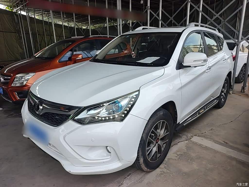 2016 BYD Song Unrivaled Edition 1.5TI Manual Elite Edition, фото 1, лот 10294891
