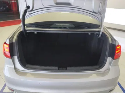 2015 Volkswagen Sagitar 1.6L Automatic Comfort, фото 4, лот 10411093