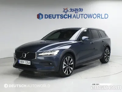 2025 Volvo V60 B5 Ultra AWD, фото 1, лот 10127285