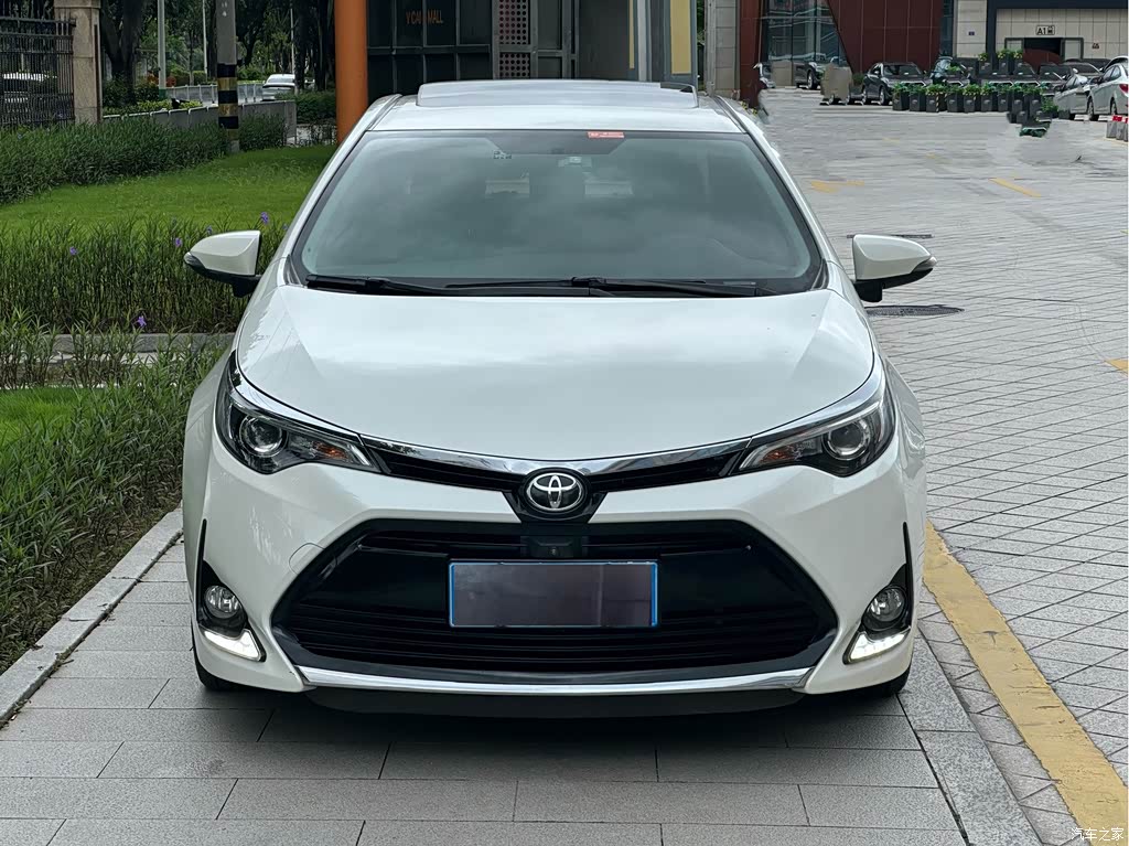 2017 Toyota Levin Facelift 185T CVT Elite (China V), фото 2, лот 11220559