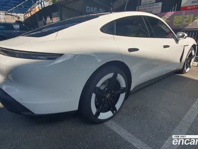 2026 Porsche Taycan Base 4, фото 2, лот 10188440