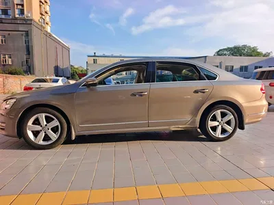 2011 Volkswagen Passat 1.8TSI DSG Royal Edition, фото 4, лот 10430669