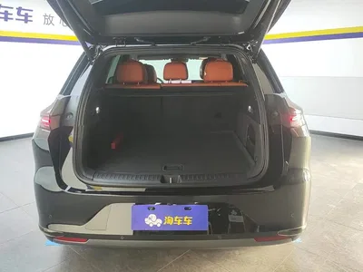 2025 Li Auto L6 Max Smart Renewal Edition, фото 4, лот 10407724