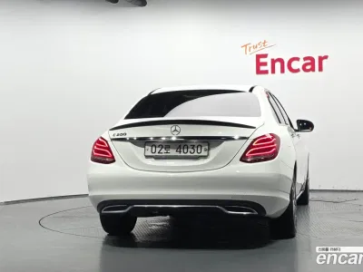 2017 Mercedes-Benz C-Class C200 Avantgarde, фото 4, лот 10039382