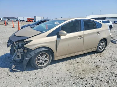 2010 TOYOTA PRIUS III, фото 1, лот 10543857