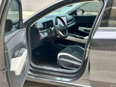 2025 Volkswagen Sagitar 300TSI DSG Mid-range Edition, фото 4, лот 10457075