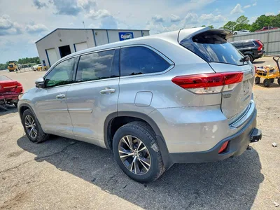 2018 TOYOTA HIGHLANDER LE PLUS, фото 2, лот 10549880