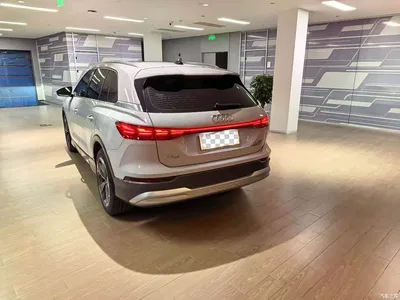 2022 Audi Q5 e-tron 40 e-tron Starlight Edition Brocade Package, фото 4, лот 11580282