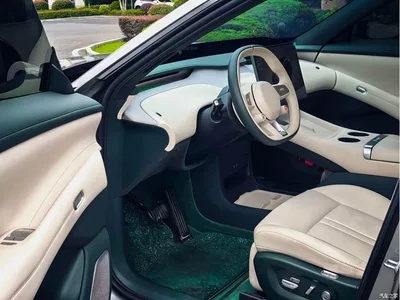 2025 Xiaomi Auto Xiaomi YU7 Extended Range RWD Edition, фото 4, лот 10629790