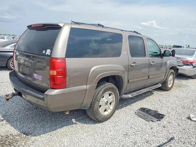2011 CHEVROLET SUBURBAN K1500 LT, фото 3, лот 10691919