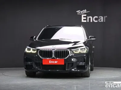 2021 BMW X1 xDrive 20i M Sport, фото 2, лот 10066720