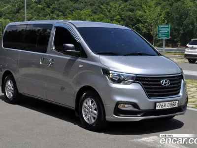 2019 Hyundai Starex Van 5-Seater, фото 1, лот 10192848