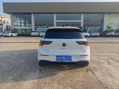 2025 Volkswagen Golf Second Facelift 300TSI R-Line, фото 2, лот 11439115