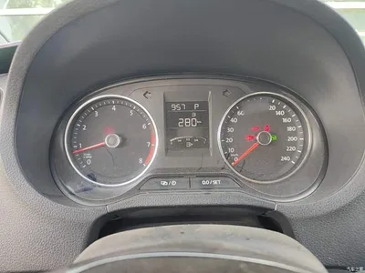 2016 Volkswagen Polo 1.6L Automatic Luxury, фото 4, лот 10838737