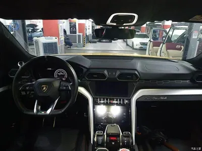 2018 Lamborghini Urus 4.0T V8, фото 3, лот 10435564