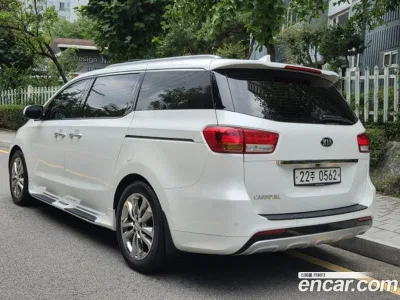 2016 Kia Canival 9-seater Prestige, фото 2, лот 10654201