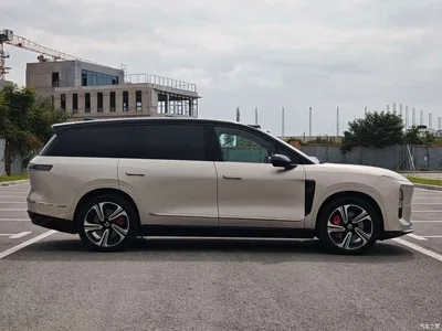 2025 NIO ES8 Model 6-Seat Executive Luxury Edition, фото 2, лот 10451779