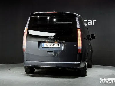 2025 Hyundai Staria 4WD Lounge 9-Seater, фото 4, лот 10143258
