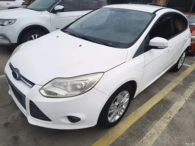 2012 Ford Focus Hatchback 1.6L Automatic Comfort, фото 2, лот 11011750