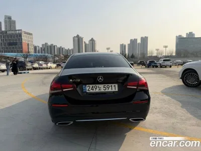 2021 Mercedes-Benz A-Class A220 Sedan, фото 2, лот 10038437
