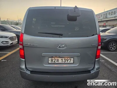 2021 Hyundai Starex Van 3-Seater, фото 2, лот 10191487