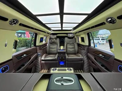 2017 Cadillac Escalade 6.2L ESV Platinum Extended, фото 4, лот 10304037