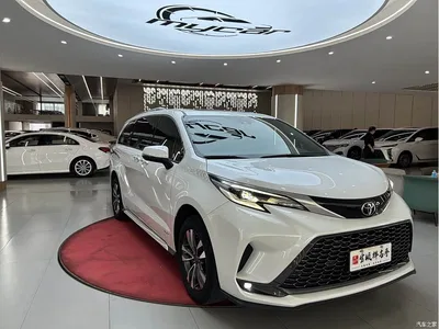 2024 Toyota Granvia 2.5L Hybrid Luxury, фото 2, лот 11547502