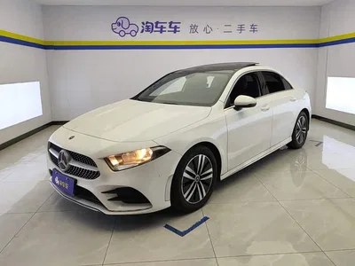 2019 Mercedes-Benz A-Class A 180 L Sport Sedan, фото 1, лот 11011826