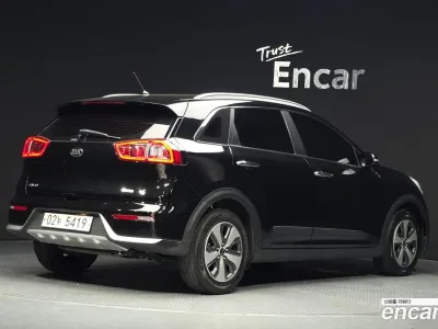 2017 Kia Niro Prestige, фото 1, лот 10075443